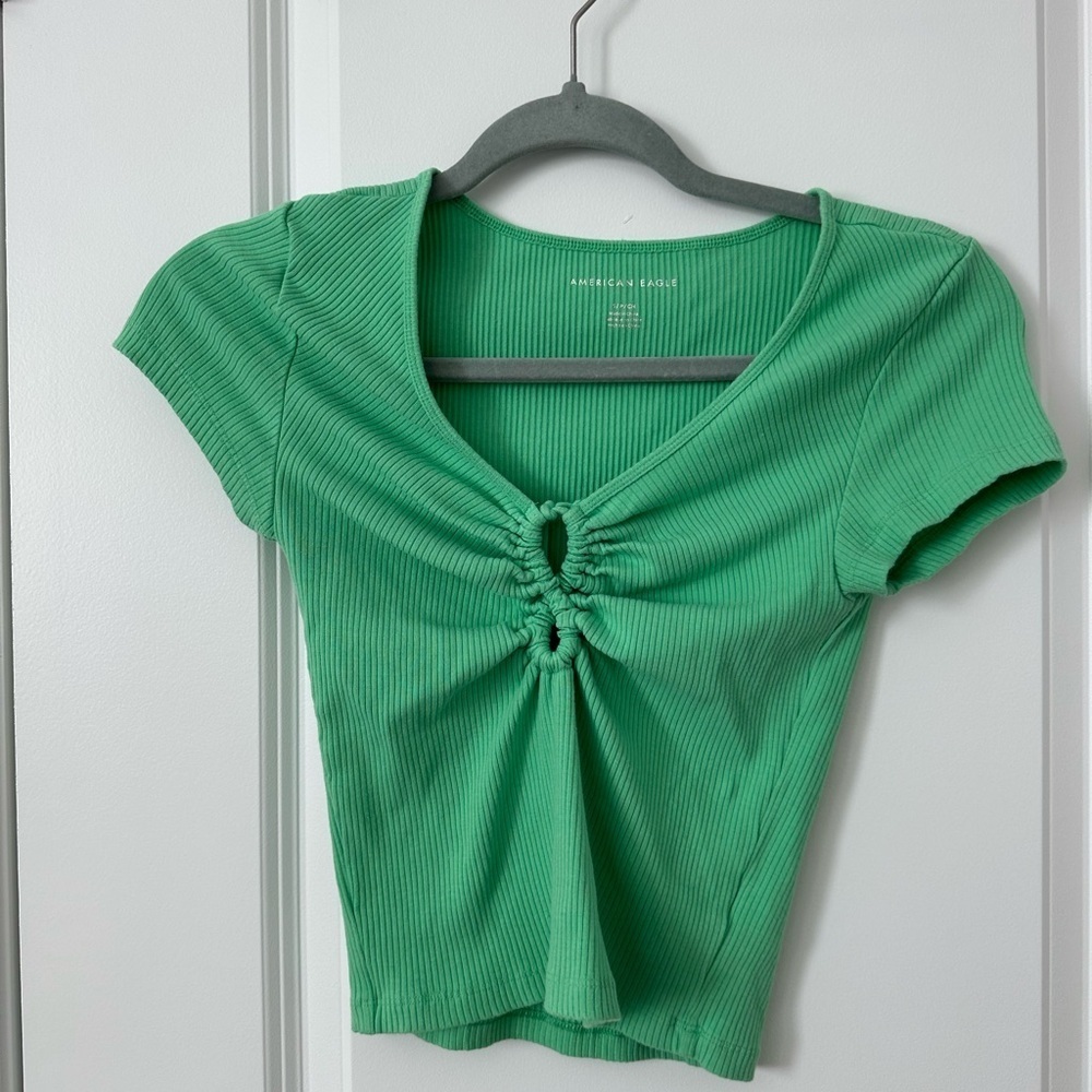 American Eagle Key Hole Top Short Sleeve Ribbed Crop Top